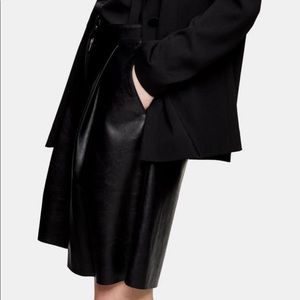 TopShop Faux Leather Culotte Shorts Sz 6